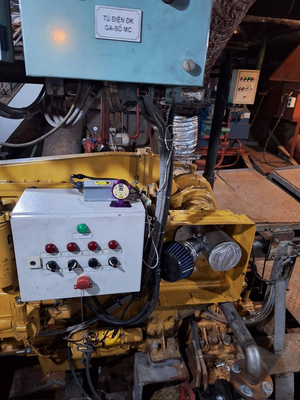 Lắp đặt DJET Turbo lên máy chính tàu du lịch