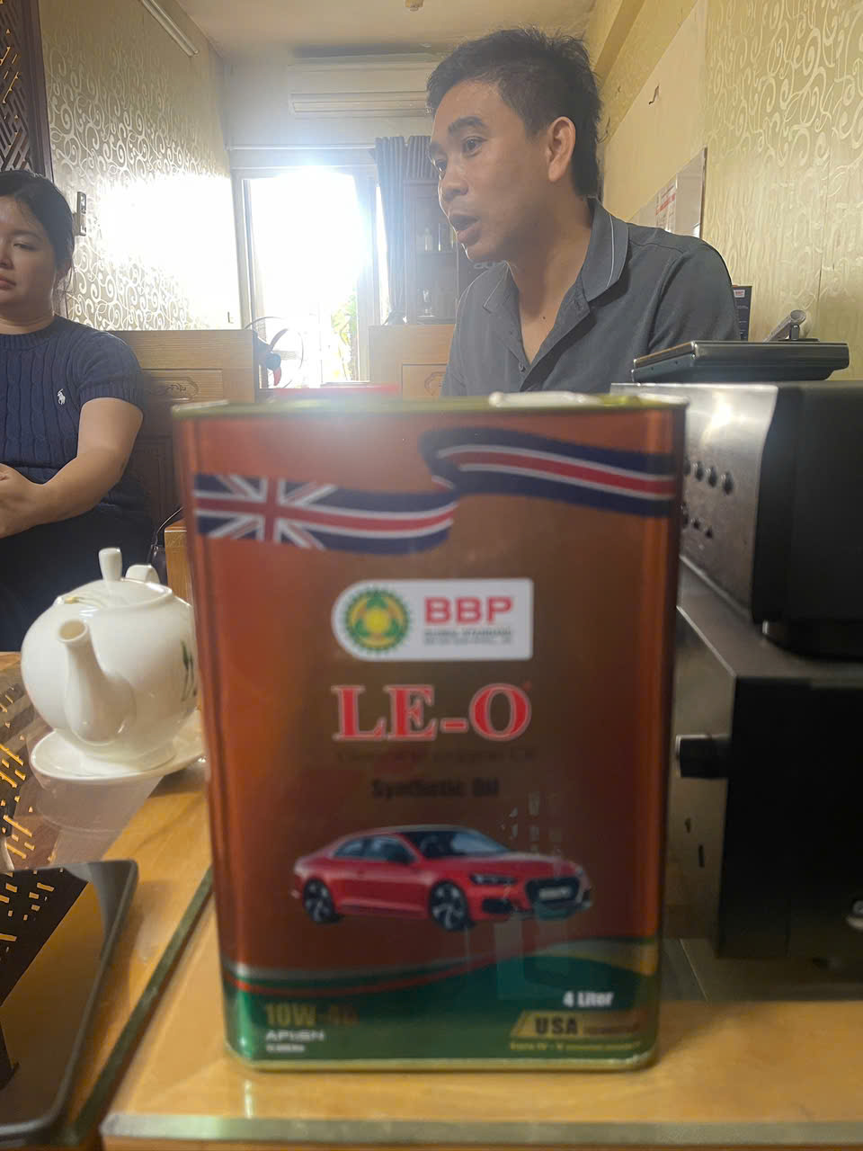 LE-O Synthetic Oil 10W-40 — 4 Liters